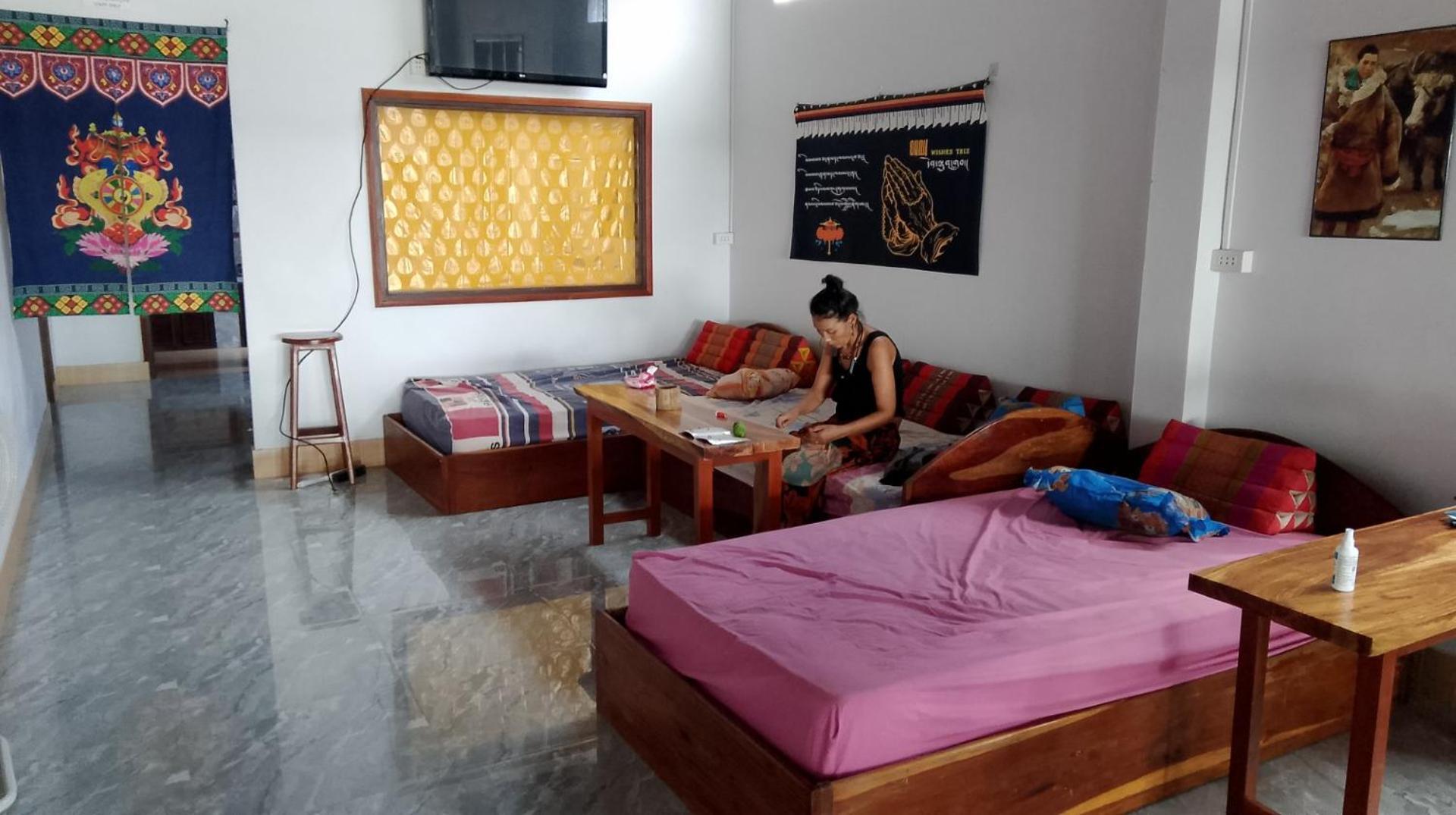 Tibet Restaurant And Hostel Nakasong Esterno foto